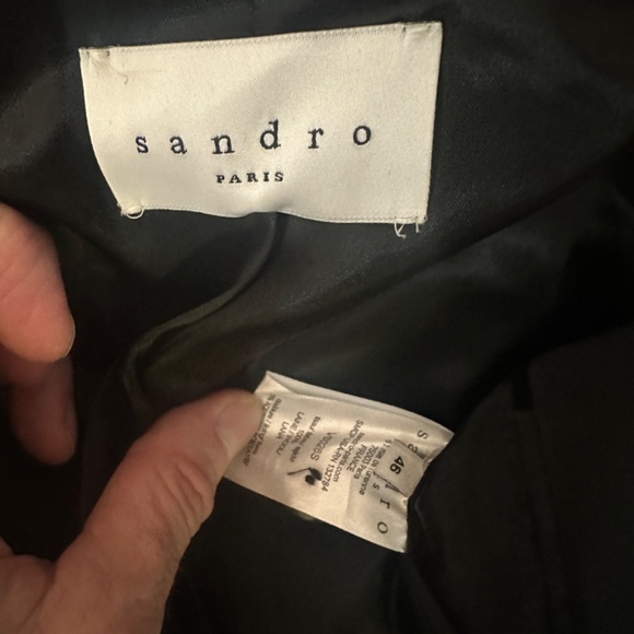 Sandro Medium Lapel Blazer EU 46 / US 38R Gently worn 100% wool 2 button - Picture 3 of 3